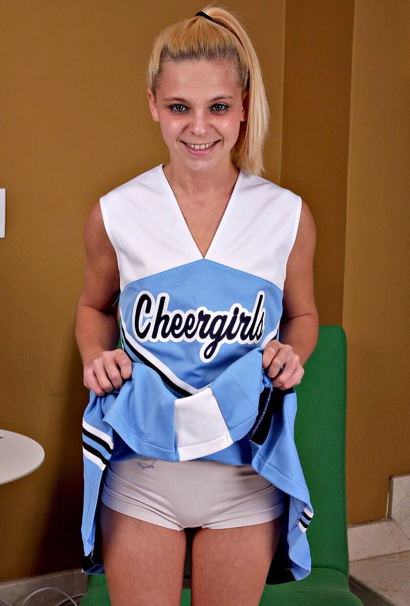 Адель, 44 года, 9 размер груди